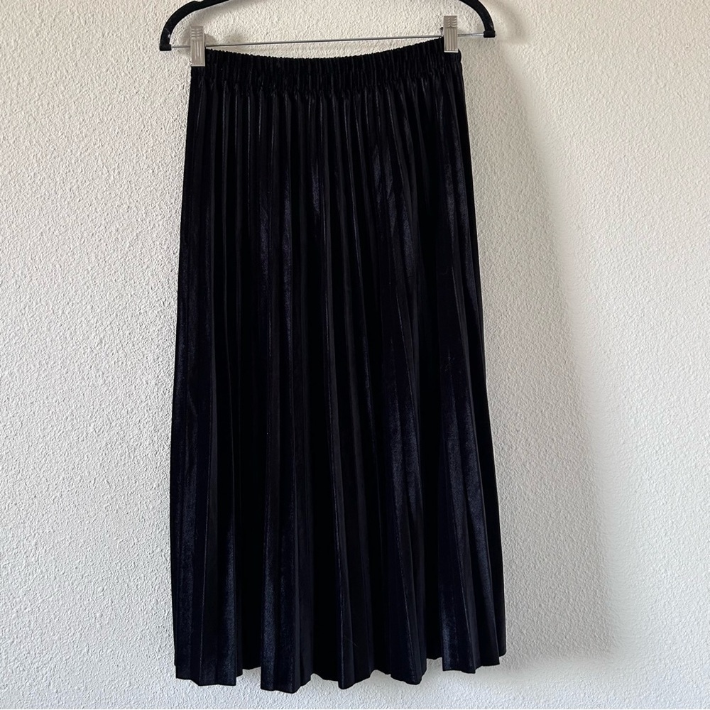 Ninexis Women’s Midi Skirt One Size Black Pleat A-line Modest Church Elastic